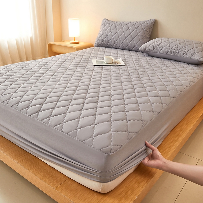 91家纺网 家纺一手货源 找家纺 衿成家纺 2025新款跨境电商热款菱形格夹棉防水床笠支持大佬价跑量多尺寸可做-单床笠 L-浅灰