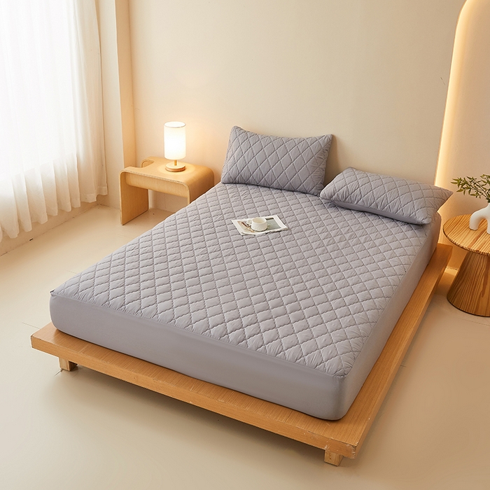 91家纺网 家纺一手货源 找家纺 衿成家纺 2025新款跨境电商热款菱形格夹棉防水床笠支持大佬价跑量多尺寸可做-单床笠 L-浅灰