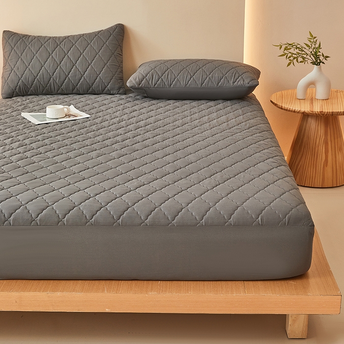 91家纺网 家纺一手货源 找家纺 衿成家纺 2025新款跨境电商热款菱形格夹棉防水床笠支持大佬价跑量多尺寸可做-单床笠 L-深灰