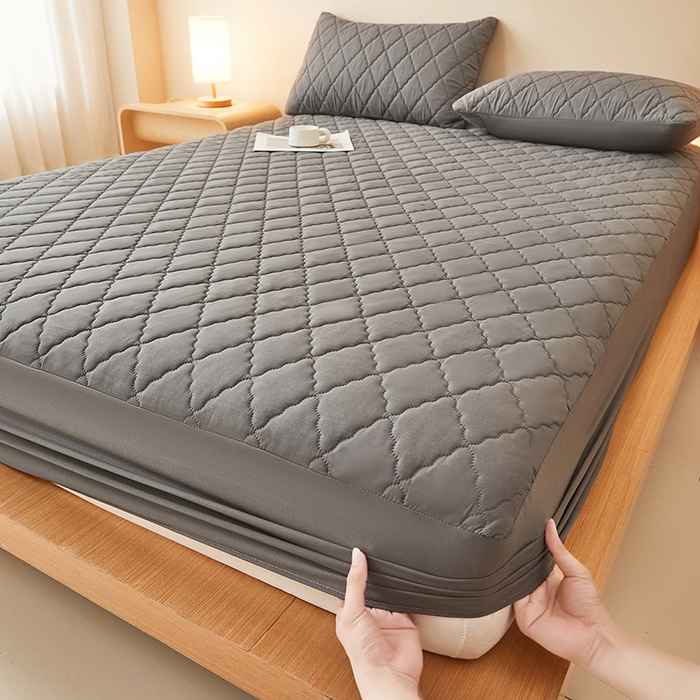 91家纺网 家纺一手货源 找家纺 衿成家纺 2025新款跨境电商热款菱形格夹棉防水床笠支持大佬价跑量多尺寸可做-单床笠 L-深灰