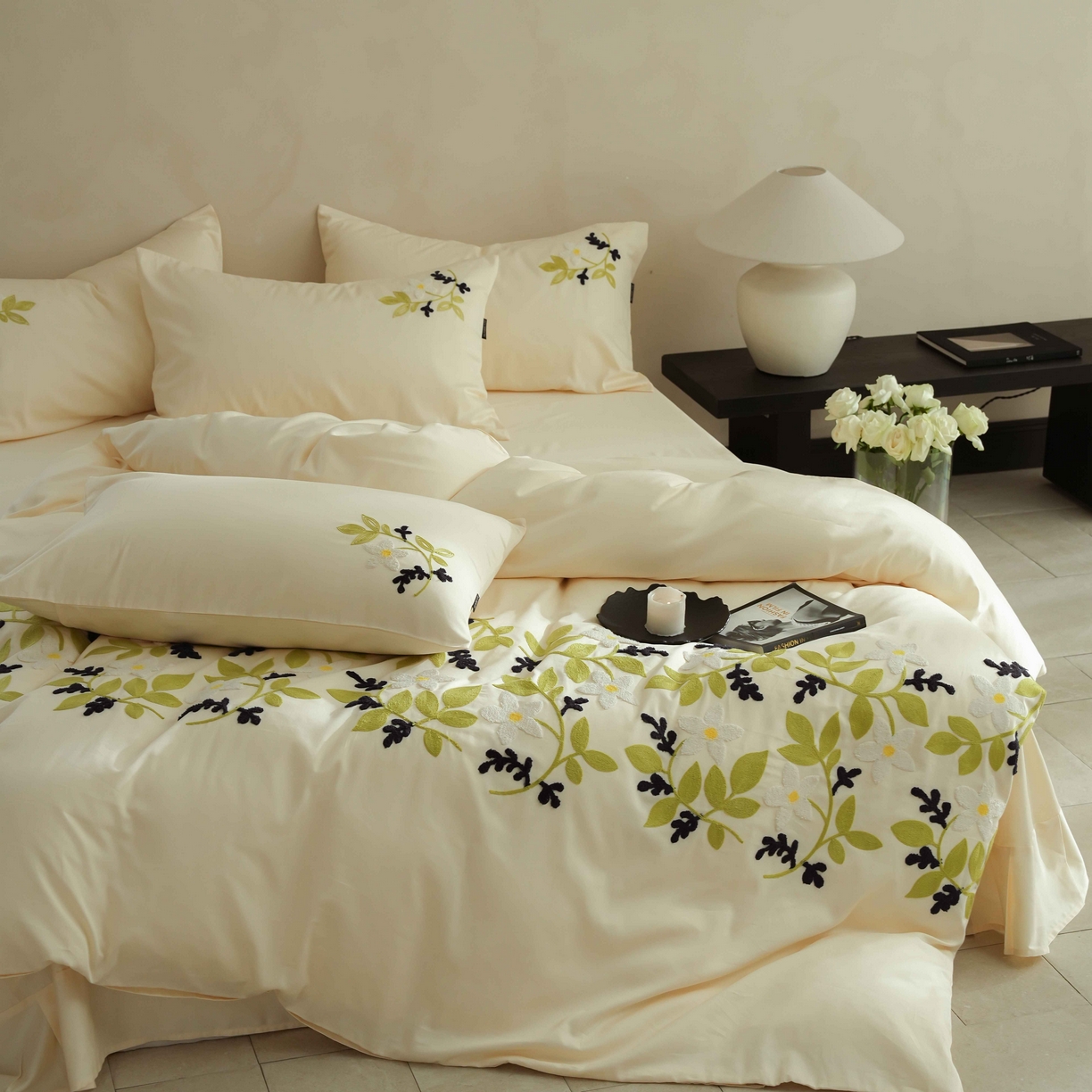 91家纺网 家纺一手货源 找家纺 秀色家纺 2025新款小清新60s长绒棉四件套纯棉全棉毛巾绣被套床单轻奢床品-网红风 绿叶白花