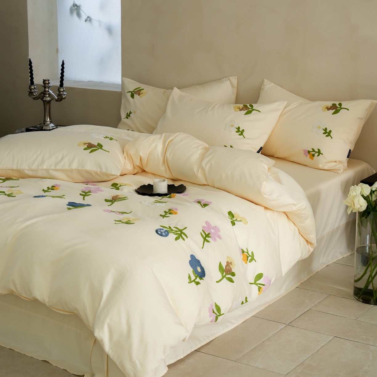 91家纺网 家纺一手货源 找家纺 秀色家纺 2025新款小清新60s长绒棉四件套纯棉全棉毛巾绣被套床单轻奢床品-网红风 小苍兰