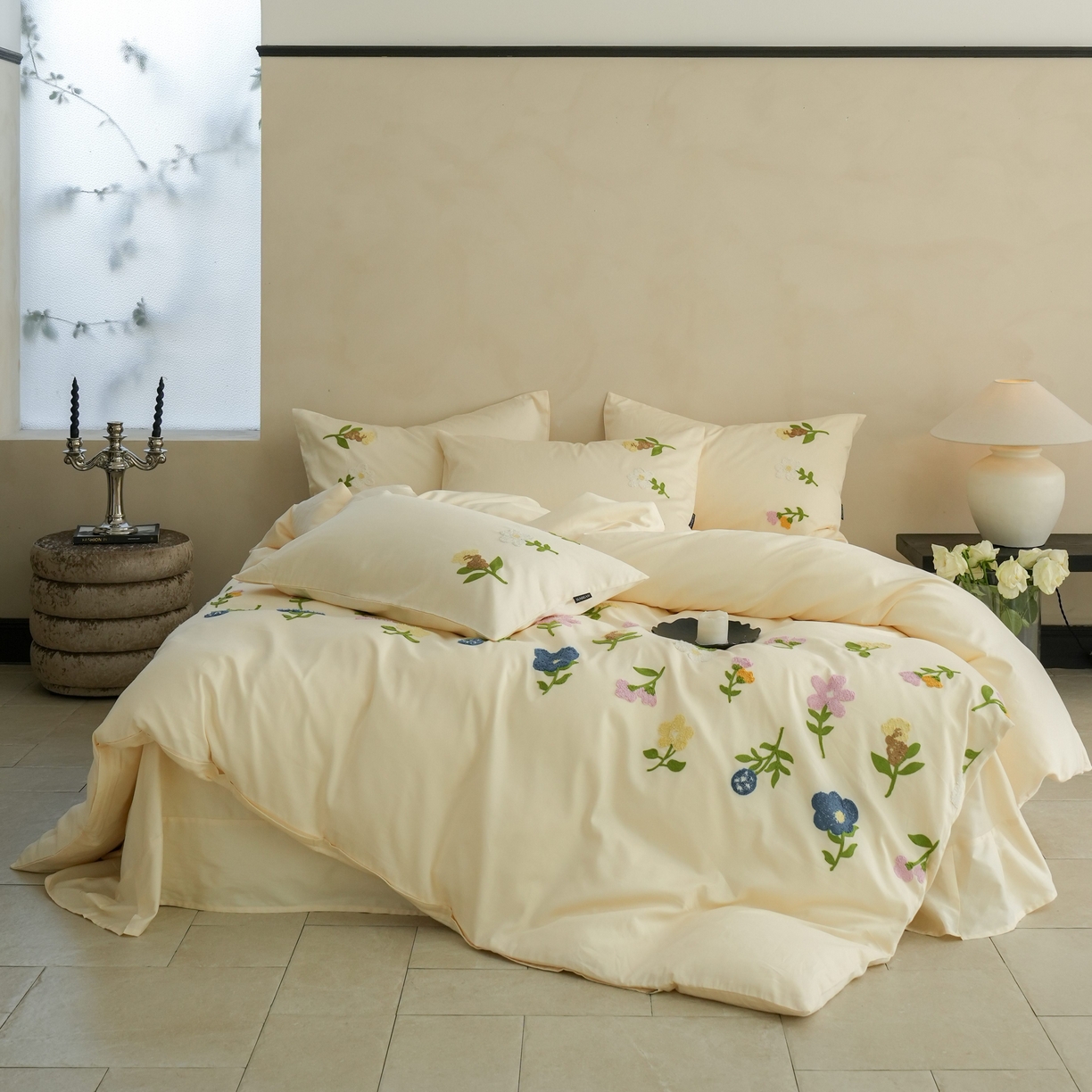 91家纺网 家纺一手货源 找家纺 秀色家纺 2025新款小清新60s长绒棉四件套纯棉全棉毛巾绣被套床单轻奢床品-网红风 小苍兰