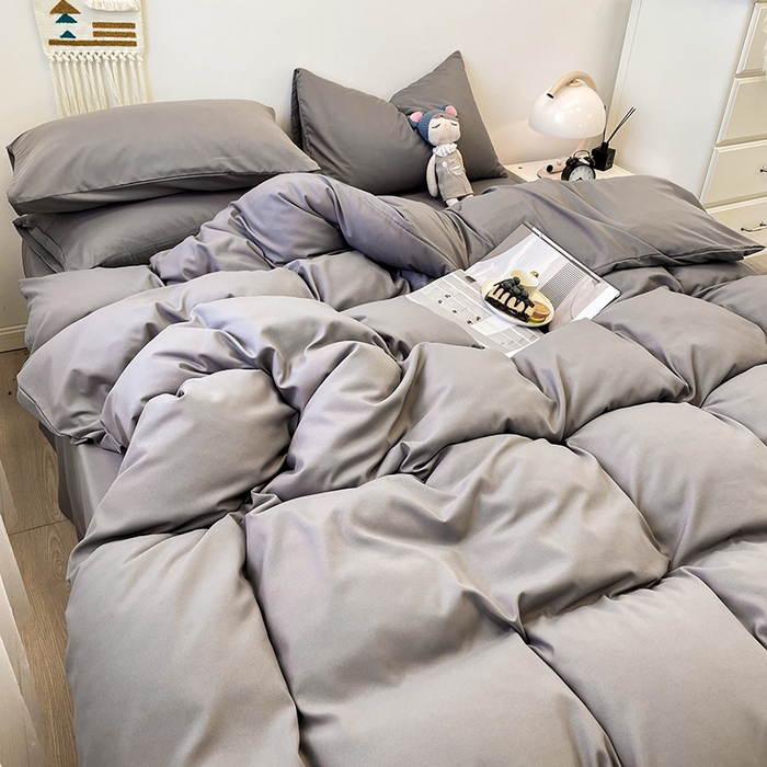 91家纺网 家纺一手货源 找家纺 悦织湾家纺 2025新款水洗棉亲肤纯色双拼AB版双面两用轻奢风床上用品四件套学生宿舍三件套 纯色浅灰