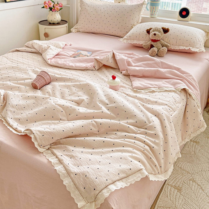 91家纺网 家纺一手货源 找家纺 一比一家纺 2025新款云感皱皱纱全棉花边款夏被四件套【控价109元】 初恋