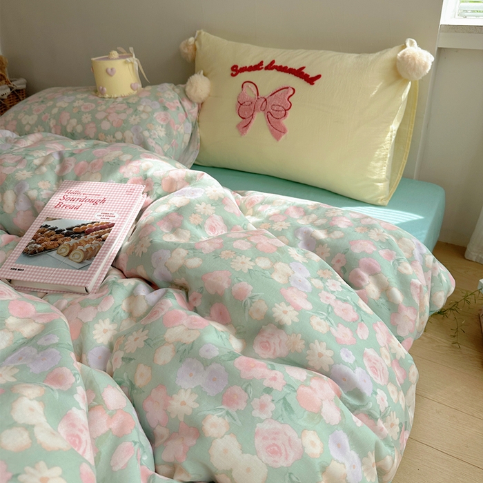 91家纺网 家纺一手货源 找家纺 丽涵家纺 2025新款全棉纯棉双层纱色织水洗棉毛巾绣四件套 球球款花花兔-豆绿