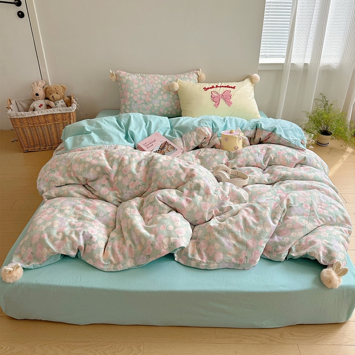 91家纺网 家纺一手货源 找家纺 丽涵家纺 2025新款全棉纯棉双层纱色织水洗棉毛巾绣四件套 球球款花花兔-豆绿