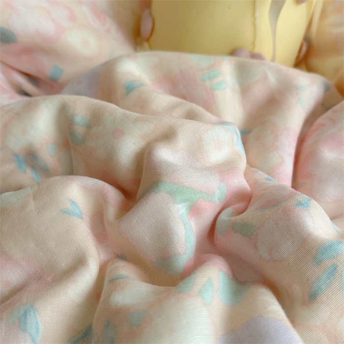 91家纺网 家纺一手货源 找家纺 丽涵家纺 2025新款全棉纯棉双层纱色织水洗棉毛巾绣四件套 花花兔-粉色