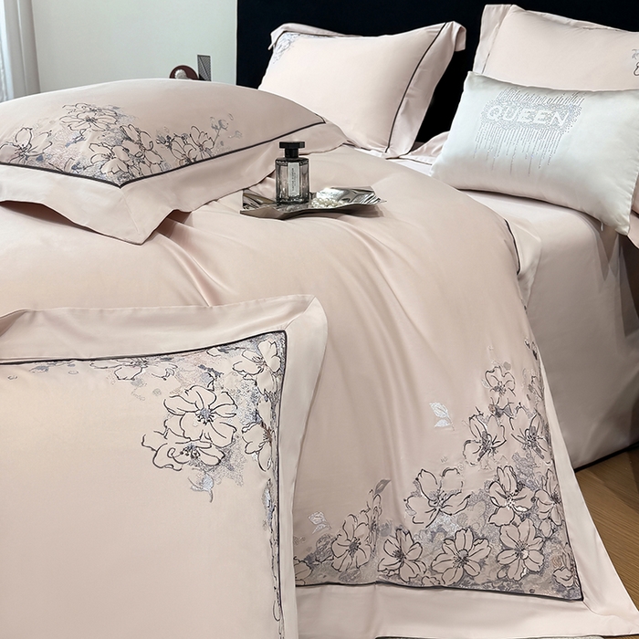 91家纺网 家纺一手货源 找家纺 （总）张公子婚庆馆 2025新款140支新疆长绒棉纯棉居家绣花拼角工艺系列四件套—秘境