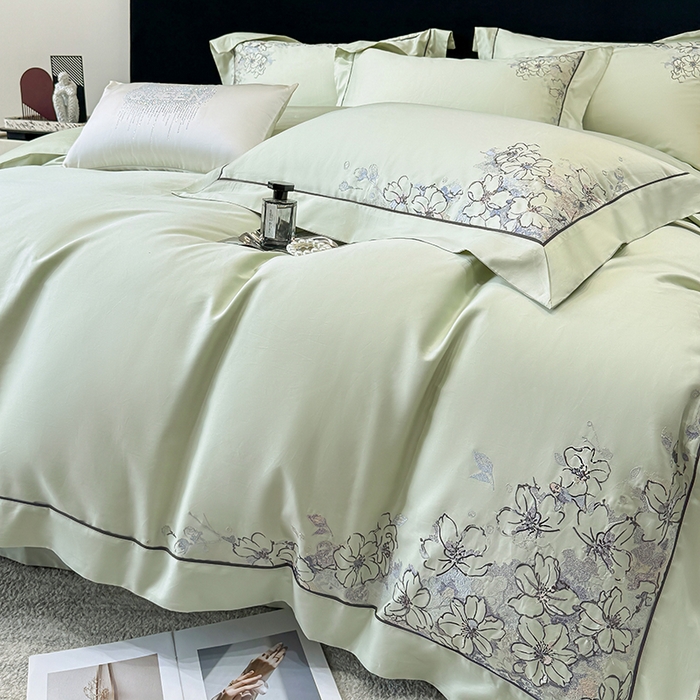 91家纺网 家纺一手货源 找家纺 张公子婚庆馆 2025新款140支新疆长绒棉纯棉居家绣花拼角工艺系列四件套—秘境 秘境-青草绿