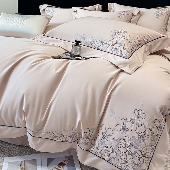 91家纺网 家纺一手货源 找家纺 （总）张公子婚庆馆 2025新款140支新疆长绒棉纯棉居家绣花拼角工艺系列四件套—秘境