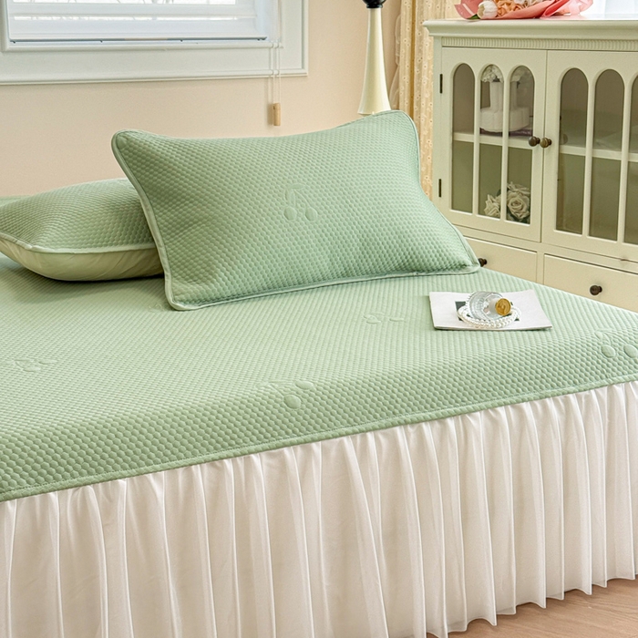 91家纺网 家纺一手货源 找家纺 布卢姆床垫 2025新款A类PE乙纶冰豆豆凉席床裙款 樱桃 绿