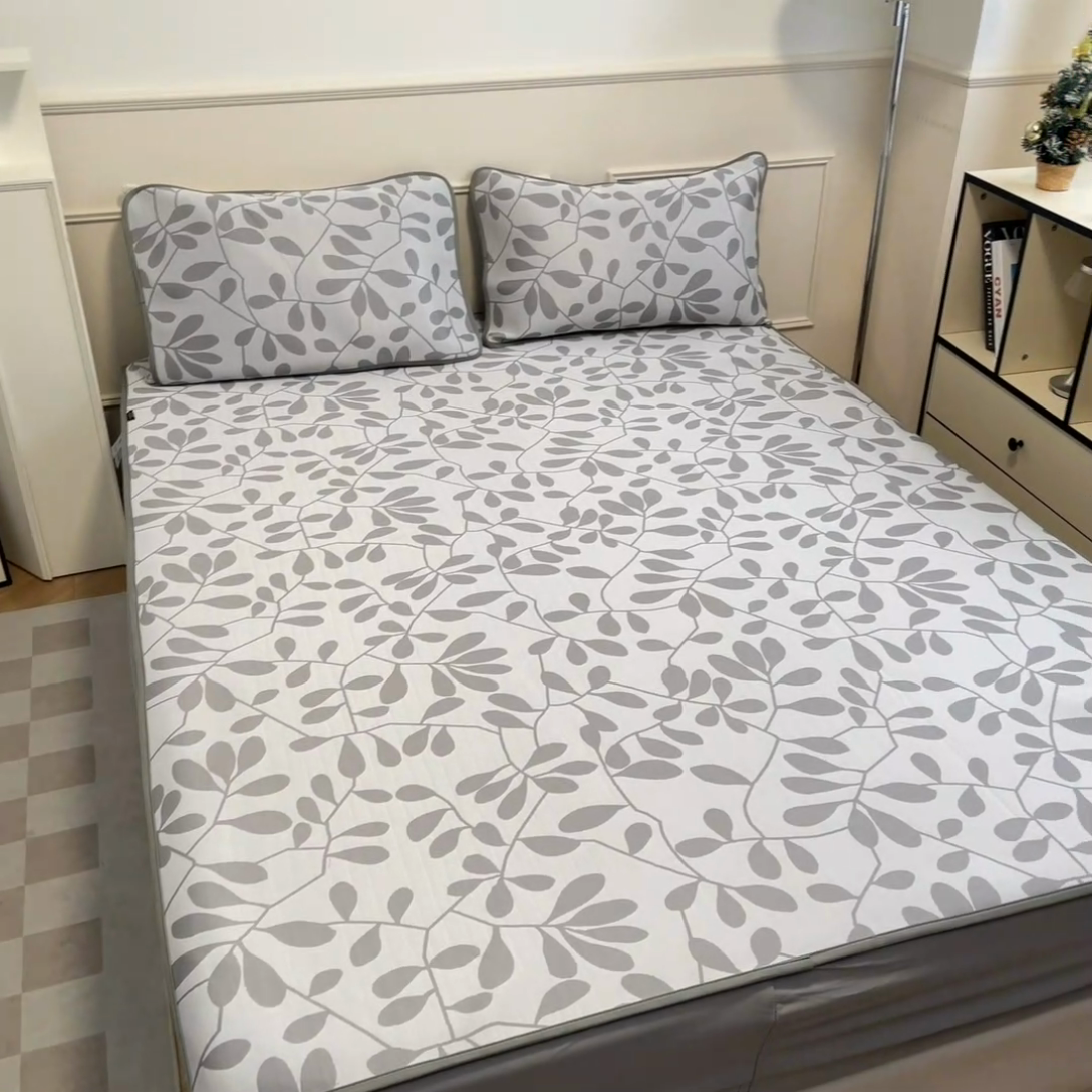 91家纺网 家纺一手货源 找家纺 宜代光年 2025新款冷凝丝可水洗提花凉感席-床笠款 叶繁-灰