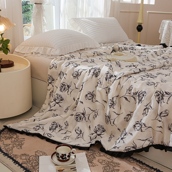 91家纺网 家纺一手货源 找家纺 薇玛仕 2025新款韩版宽边水洗棉大豆夏被赫本风亲肤柔软夏季薄被子 赫本-玫瑰