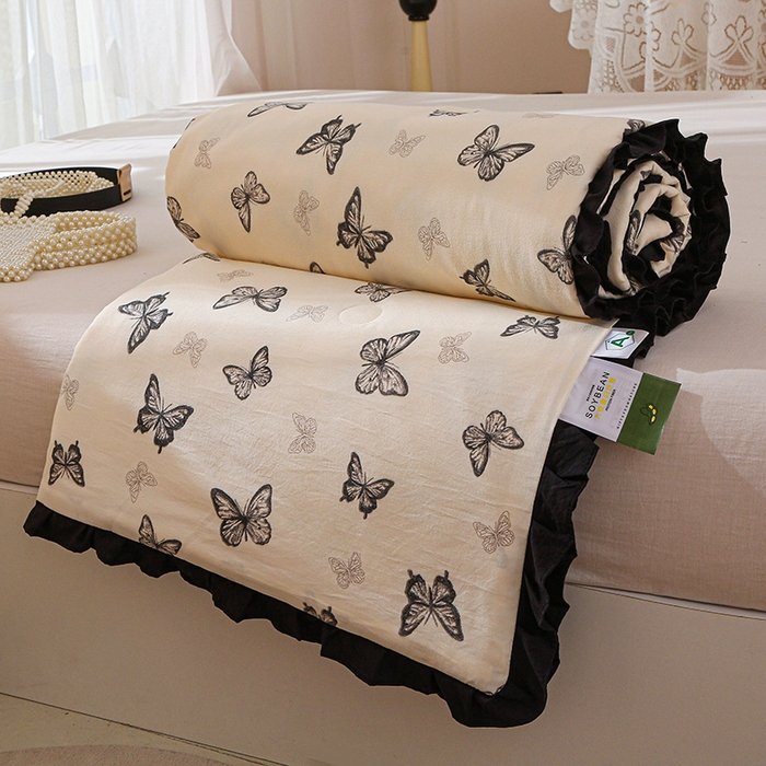 91家纺网 家纺一手货源 找家纺 薇玛仕 2025新款韩版宽边水洗棉大豆夏被赫本风亲肤柔软夏季薄被子 赫本-蝴蝶