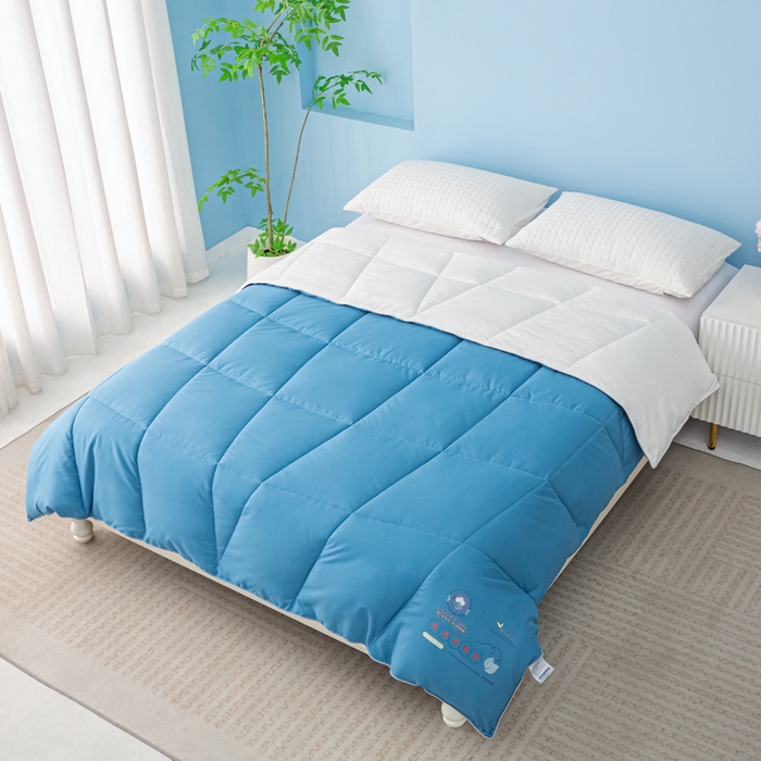 91家纺网 家纺一手货源 找家纺 好老表被业 2025新款超柔云朵被芯零压被子 有氧棉蓝白