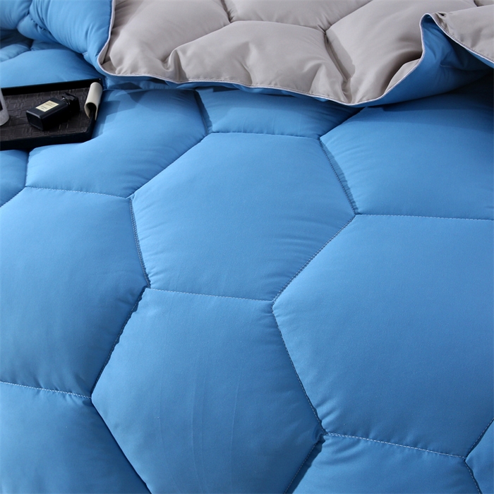 91家纺网 家纺一手货源 找家纺 好老表被业 2025新款超柔云朵被芯零压被子 零压被水立方绗缝