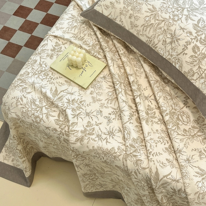91家纺网 家纺一手货源 找家纺 宜代光年  2025新款全棉老粗布数码印花床单（拼角工艺） 素影