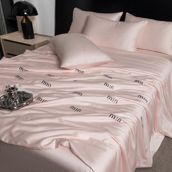 91家纺网 家纺一手货源 找家纺 （总）梦镜家纺 2025新款A类水洗真丝夏被四件套-minmin