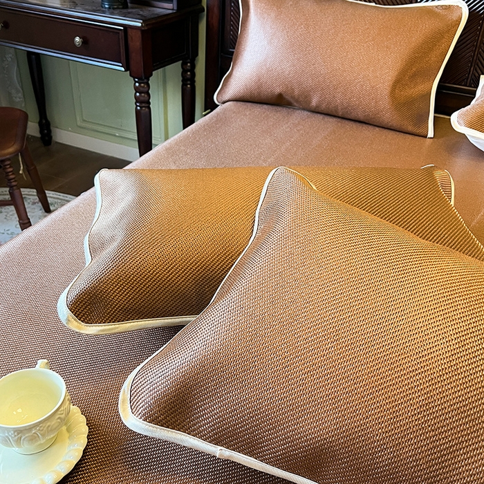 91家纺网 家纺一手货源 找家纺 网红馆（ck家纺） 2025新款可脱卸床裙款冰藤席-盛夏繁星 栗棕