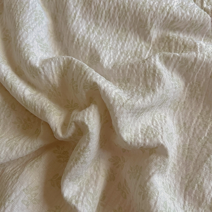 91家纺网 家纺一手货源 找家纺 金梦拉家纺 2025新款A类提花纱布双层纱夏被四件套 夏被-樱桃