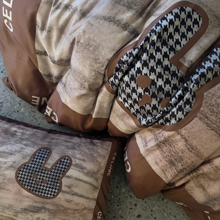 91家纺网 家纺一手货源 找家纺 丽斐纺织 2025新款冰丝四件套 土咔兔