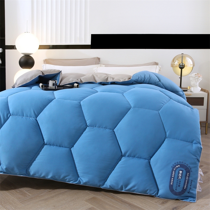 91家纺网 家纺一手货源 找家纺 好老表被业 2025新款超柔云朵被芯零压被子 零压被水立方绗缝