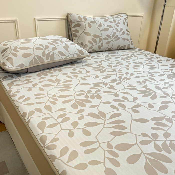 91家纺网 家纺一手货源 找家纺 宜代光年 2025新款冷凝丝可水洗提花凉感席-床笠款 叶繁-咖