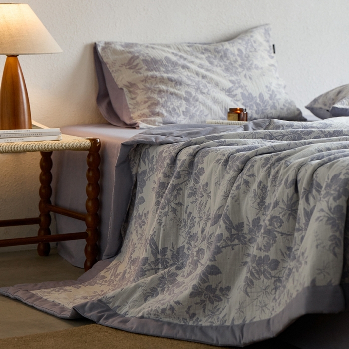 91家纺网 家纺一手货源 找家纺 宜代光年 2025新款60s水洗棉提花夏被套件繁花-紫