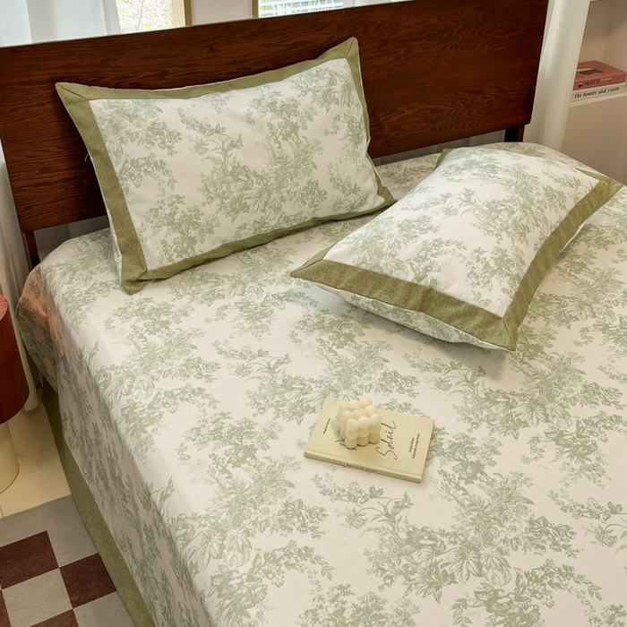 91家纺网 家纺一手货源 找家纺 宜代光年  2025新款全棉老粗布数码印花床单（拼角工艺） 绿蔓