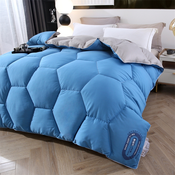 91家纺网 家纺一手货源 找家纺 好老表被业 2025新款超柔云朵被芯零压被子 零压被水立方绗缝