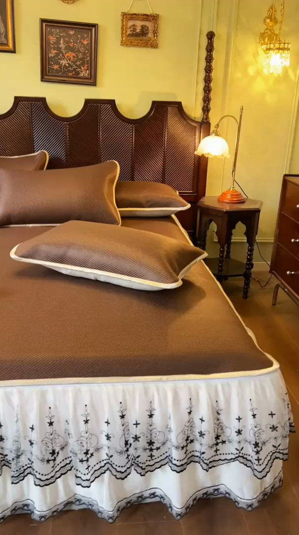 91家纺网 家纺一手货源 找家纺 网红馆（ck家纺） 2025新款可脱卸床裙款冰藤席-盛夏繁星 深咖