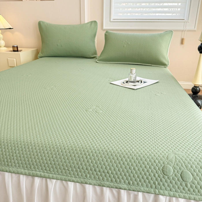 91家纺网 家纺一手货源 找家纺 布卢姆床垫 2025新款A类PE乙纶冰豆豆凉席床裙款 樱桃 绿