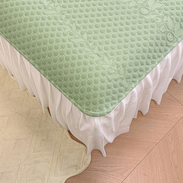 91家纺网 家纺一手货源 找家纺 布卢姆床垫 2025新款A类PE乙纶冰豆豆凉席床裙款 夏日藤萝 绿