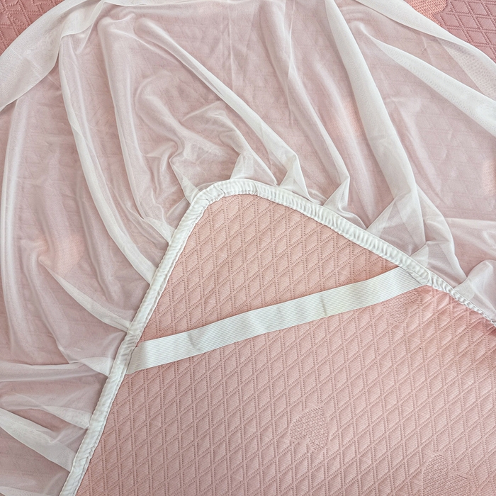 91家纺网 家纺一手货源 找家纺 布卢姆床垫 2025新款A类PE乙纶冰豆豆凉席床裙款 爱心字母