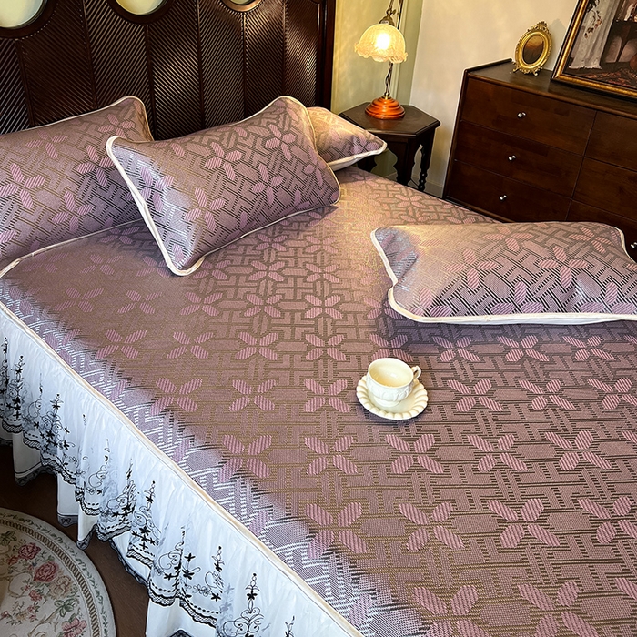 91家纺网 家纺一手货源 找家纺 网红馆（ck家纺） 2025新款可脱卸床裙款冰藤席-盛夏繁星 莲红