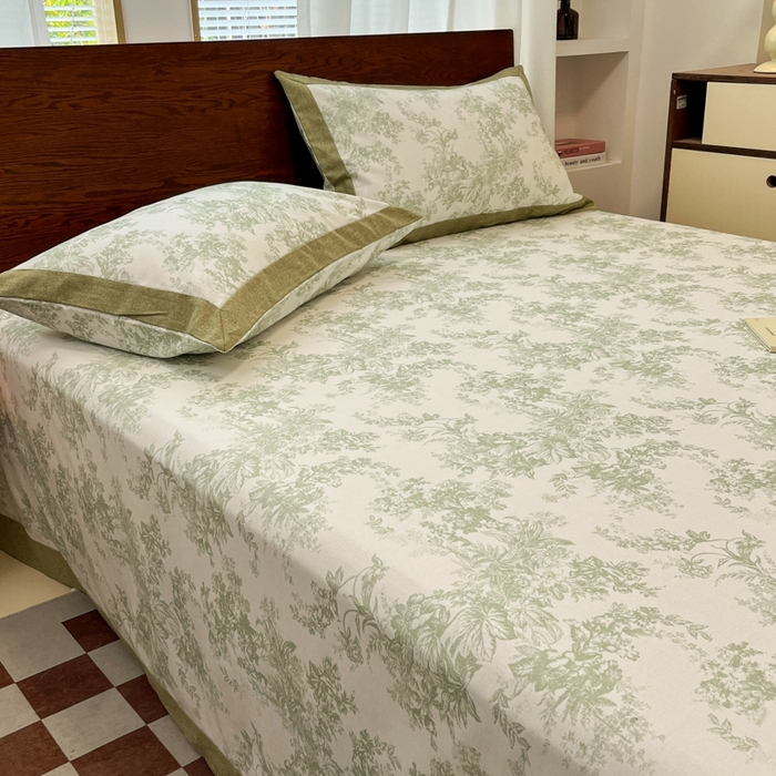 91家纺网 家纺一手货源 找家纺 宜代光年  2025新款全棉老粗布数码印花床单（拼角工艺） 绿蔓