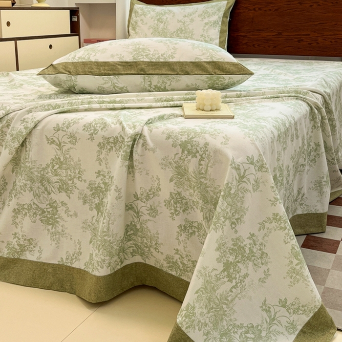 91家纺网 家纺一手货源 找家纺 宜代光年  2025新款全棉老粗布数码印花床单（拼角工艺） 绿蔓