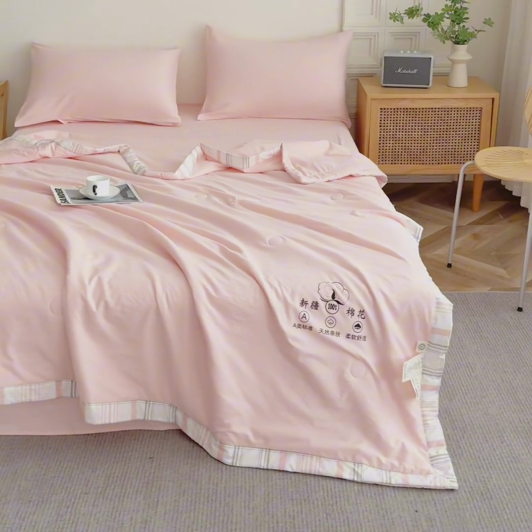 91家纺网 家纺一手货源 找家纺 帕芬鸟家纺 2025新款亲肤棉花夏被 玉粉色