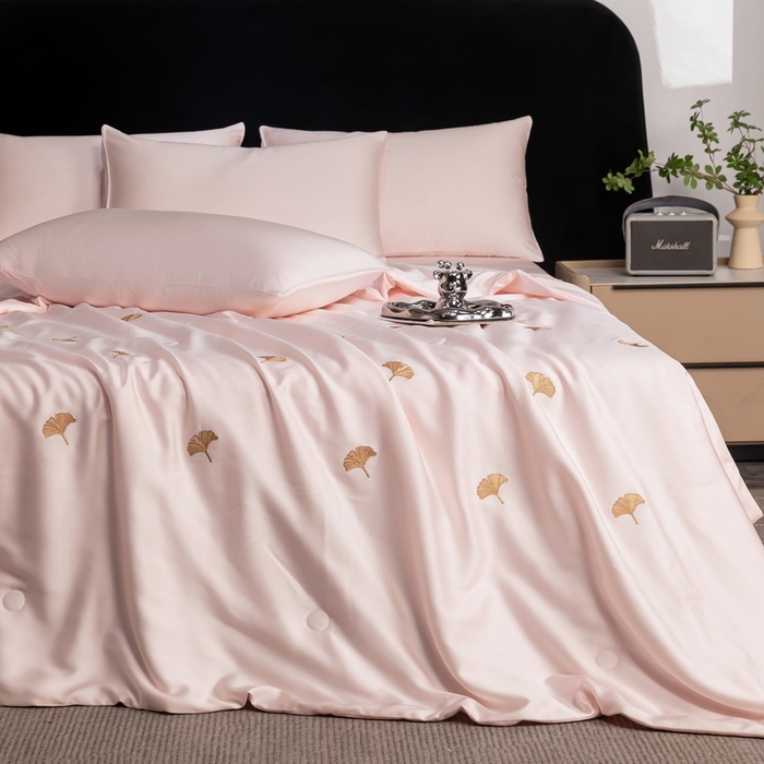 91家纺网 家纺一手货源 找家纺 （总）梦镜家纺 2025新款A类水洗真丝夏被四件套