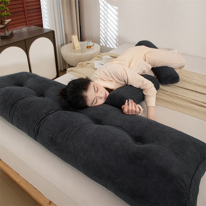 91家纺网 家纺一手货源 找家纺 沐沐家纺 2026新款小羊绒三角靠背带头枕 黑色