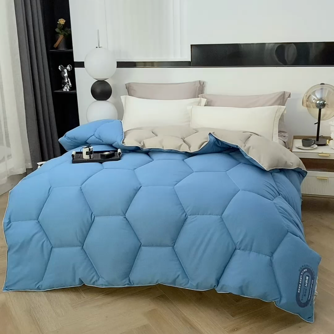 91家纺网 家纺一手货源 找家纺 好老表被业 2025新款超柔云朵被芯零压被子 零压被水立方绗缝