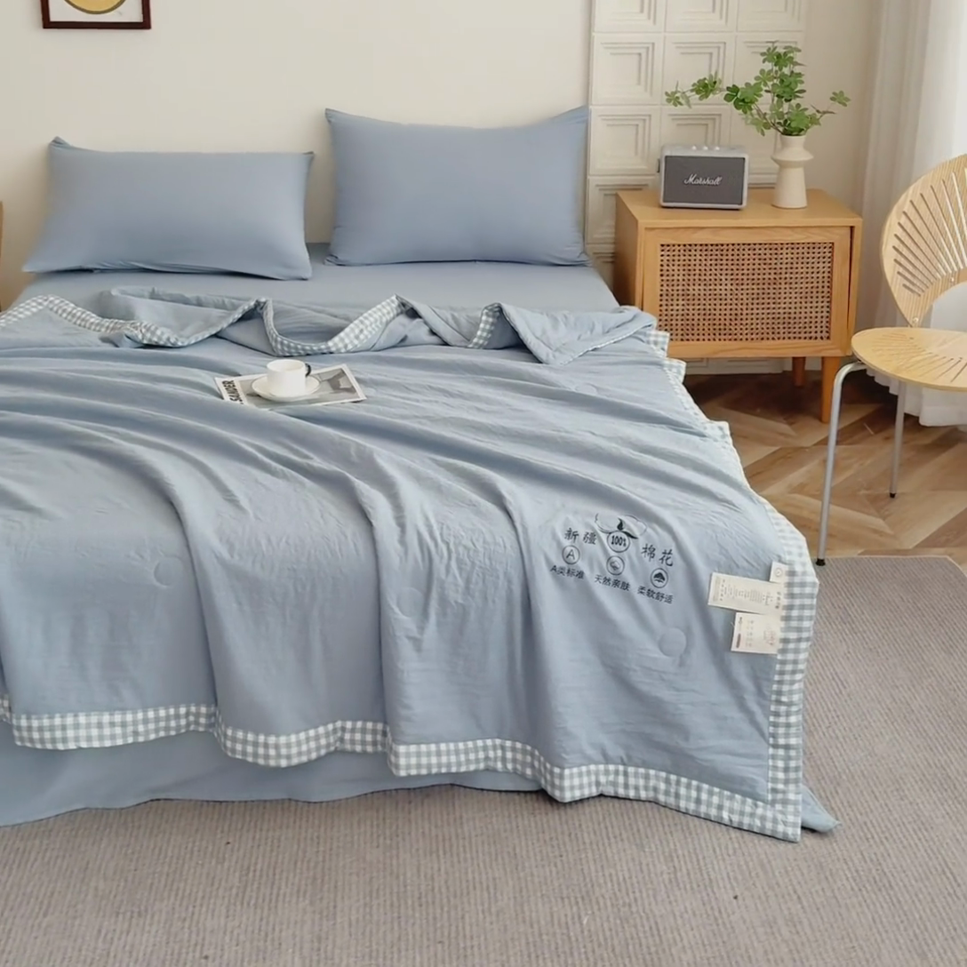 91家纺网 家纺一手货源 找家纺 帕芬鸟家纺 2025新款亲肤棉花夏被 星空蓝