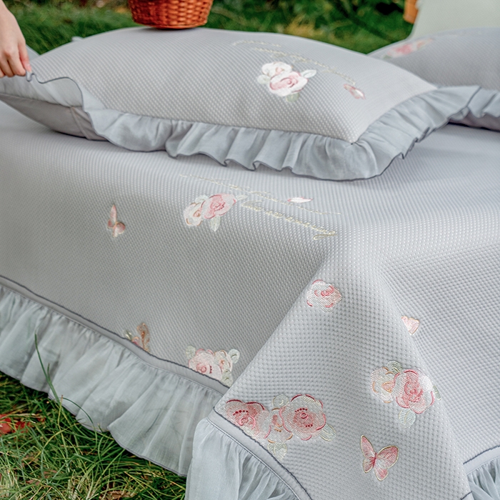 91家纺网 家纺一手货源 找家纺 禾时 2025新款高端A类母婴级加密加厚450g品牌凉感丝啵啵面料床盖三件套夹棉床单 银河灰