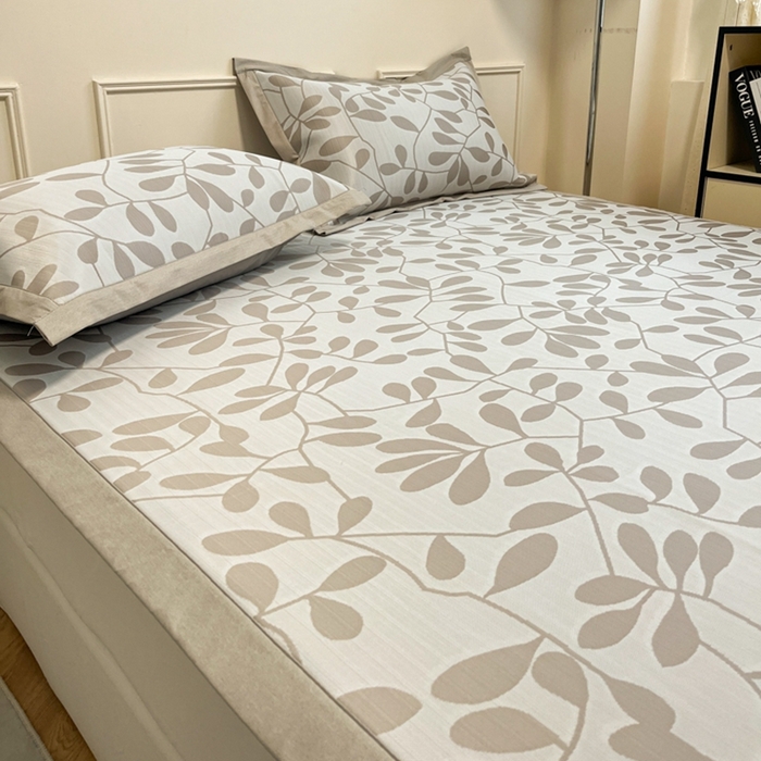 91家纺网 家纺一手货源 找家纺 宜代光年 2025新款冷凝丝可水洗提花凉感席-床席款 凉感叶繁-咖