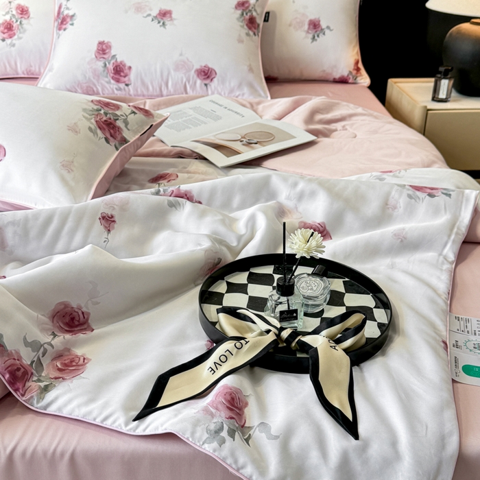 91家纺网 家纺一手货源 找家纺 芊寻家居 2025新款50支天丝数码麻绳款夏被四件套 玫瑰雅韵