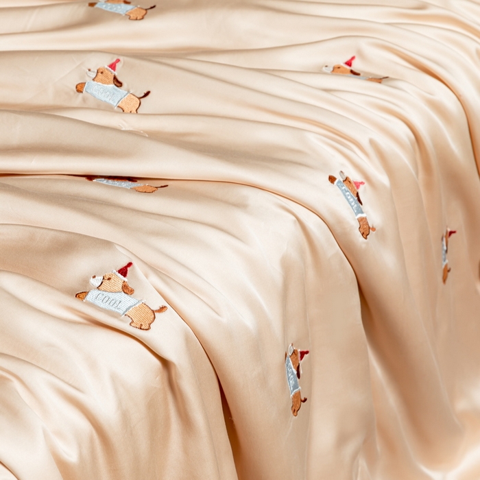 91家纺网 家纺一手货源 找家纺 梦镜家纺 2025新款A类水洗真丝夏被四件套-腊肠狗 腊肠狗香槟