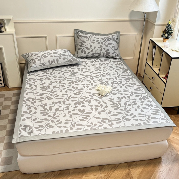 91家纺网 家纺一手货源 找家纺 宜代光年 2025新款冷凝丝可水洗提花凉感席-床席款 凉感叶繁-灰