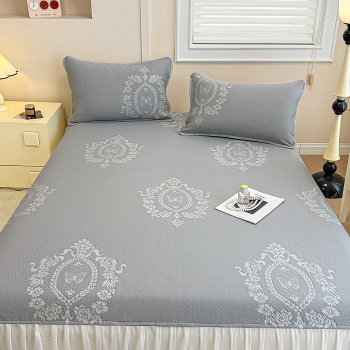 91家纺网 家纺一手货源 找家纺 布卢姆床垫 2025新款A类PE乙纶冰豆豆凉席床裙款 蝴蝶花镜 灰