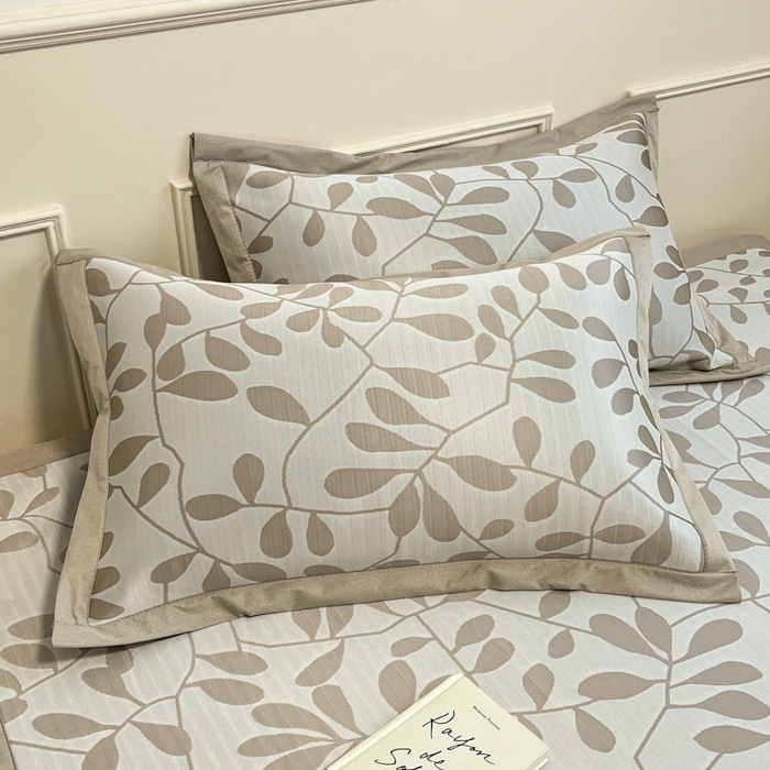 91家纺网 家纺一手货源 找家纺 宜代光年 2025新款冷凝丝可水洗提花凉感席-床席款 凉感叶繁-咖